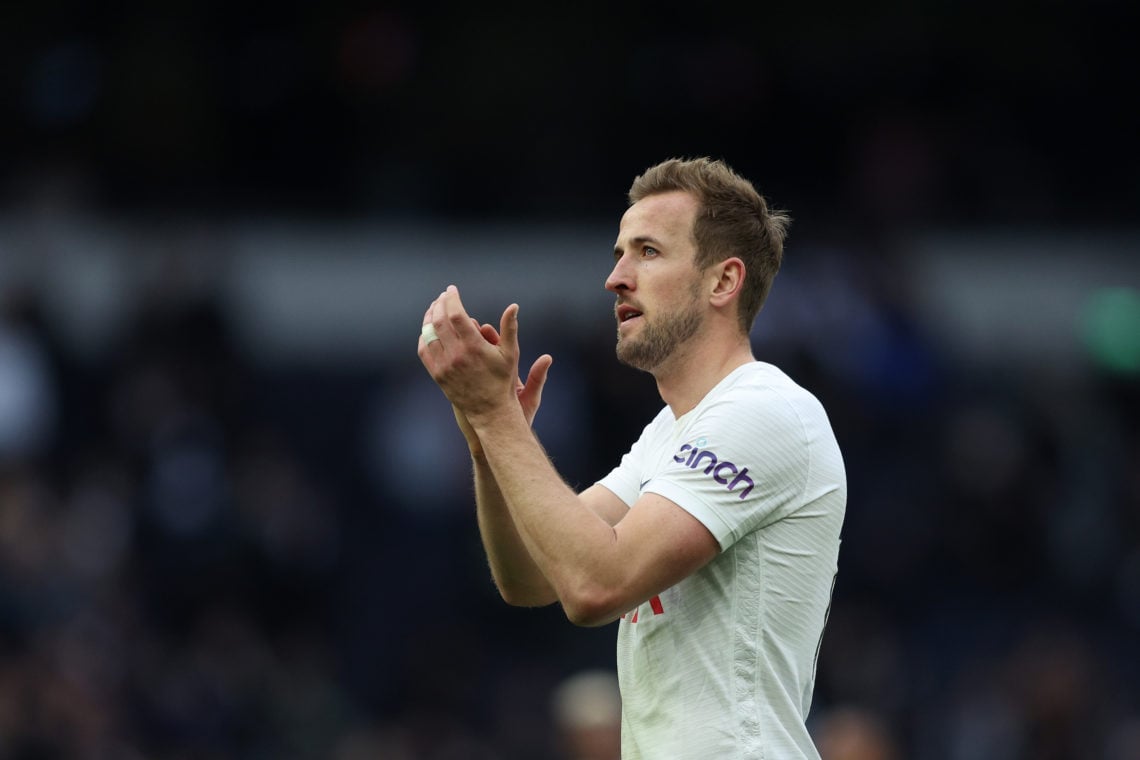 Kane curious to hear out Manchester United before deciding Spurs future