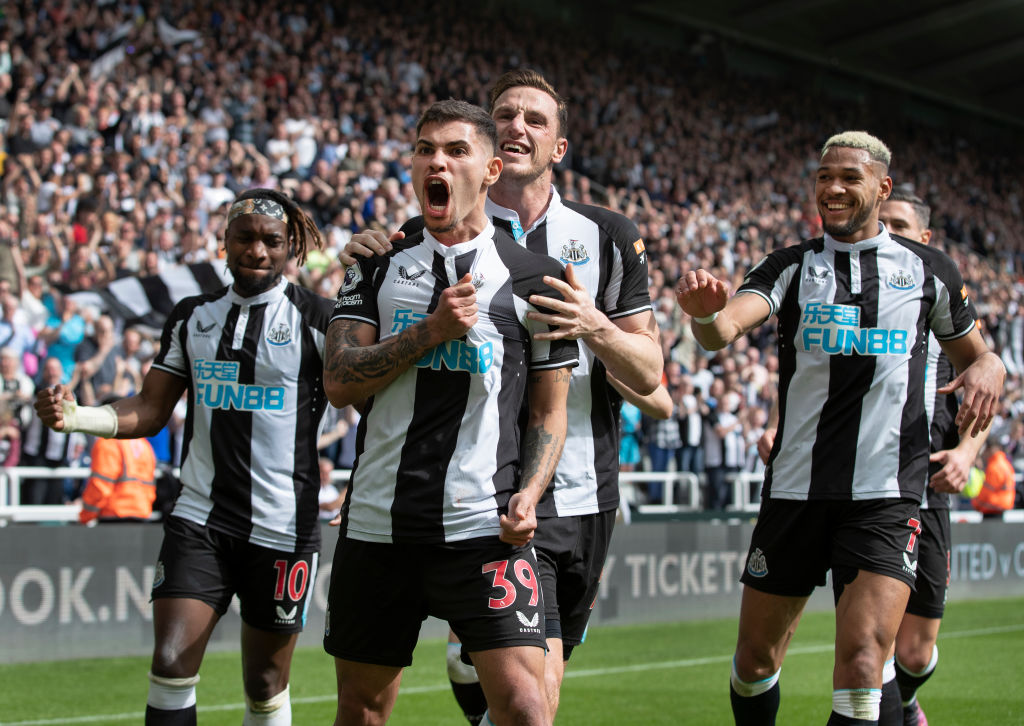 Newcastle United v Leicester City - Premier League