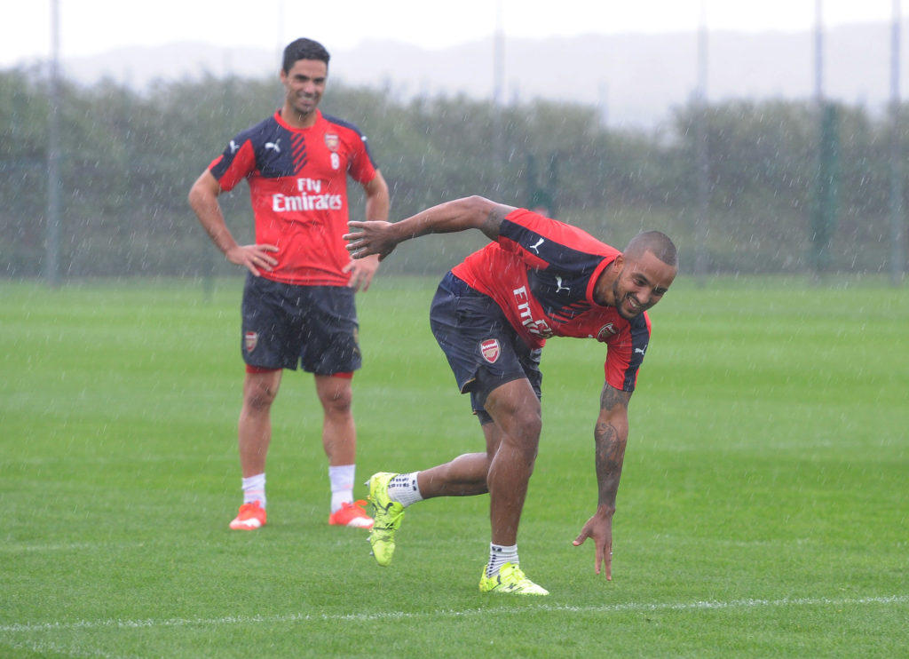 Arsenal Players Take Part In The Dizzy Challenge