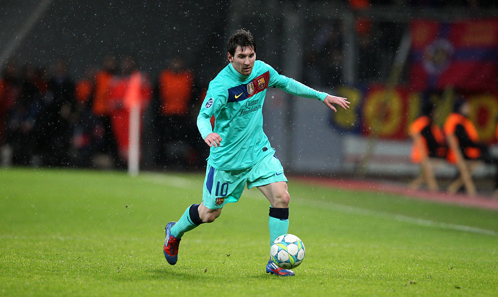 Soccer - UEFA Champions League Rounf of 16 - Bayer Leverkusen vs. FC Barcelona