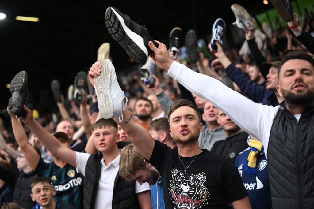 FBL-ENG-PR-LEEDS-MAN CITY
