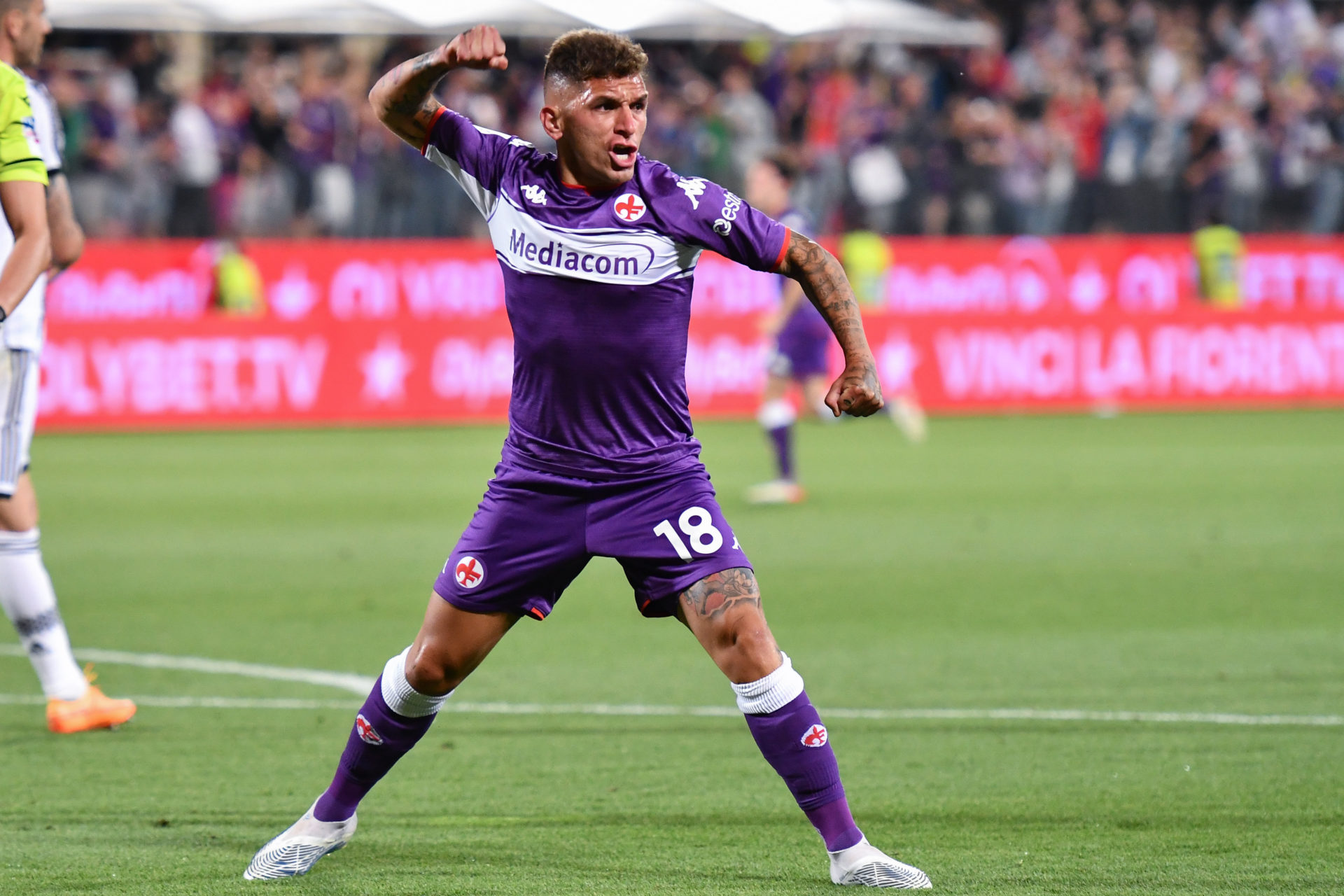 Torreira wants to stay at Fiorentina