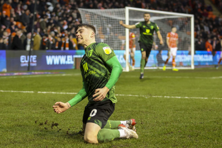 Kiko Casilla and Luke Ayling both react after what's just happened to 22-year-old Leeds loanee