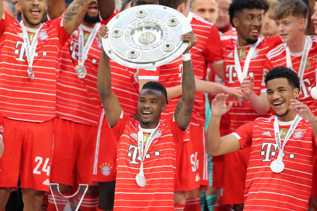 FC Bayern München v VfB Stuttgart - Bundesliga
