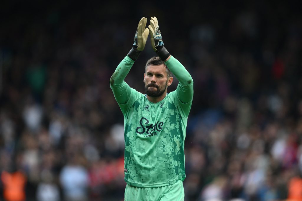 Ben Foster apologises to Tottenham fans
