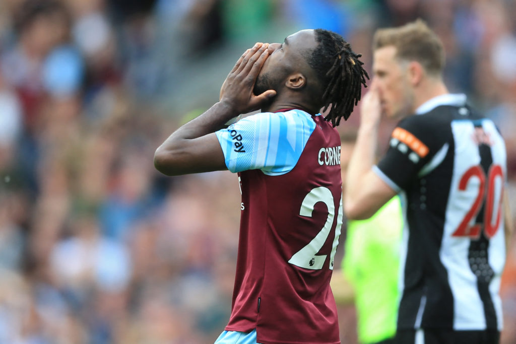 FBL-ENG-PR-BURNLEY-NEWCASTLE
