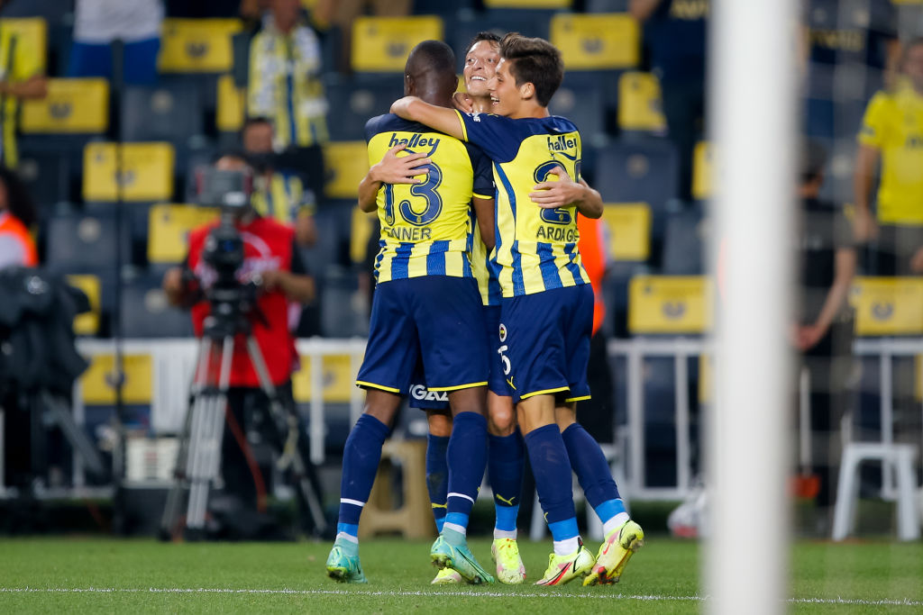 Fenerbahce SK v Antalyaspor - Super Lig