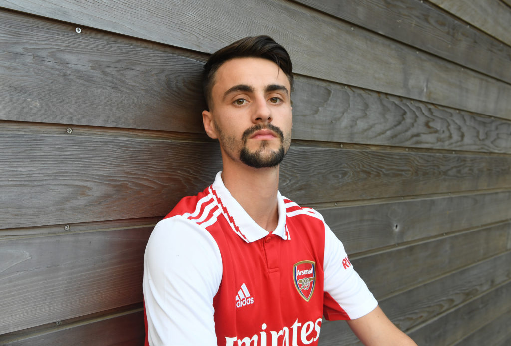 Arsenal Unveil New Signing