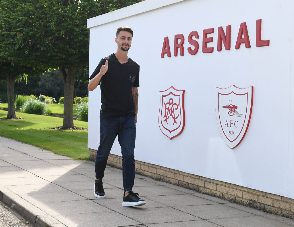 Arsenal Unveil New Signing