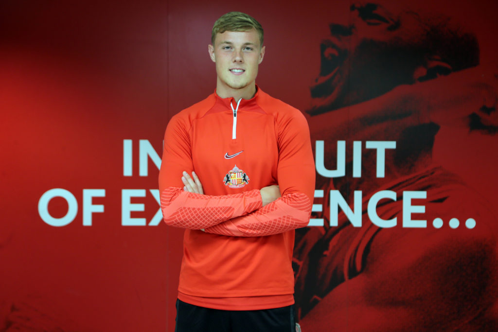 Sunderland Unveil New Signing Daniel Ballard