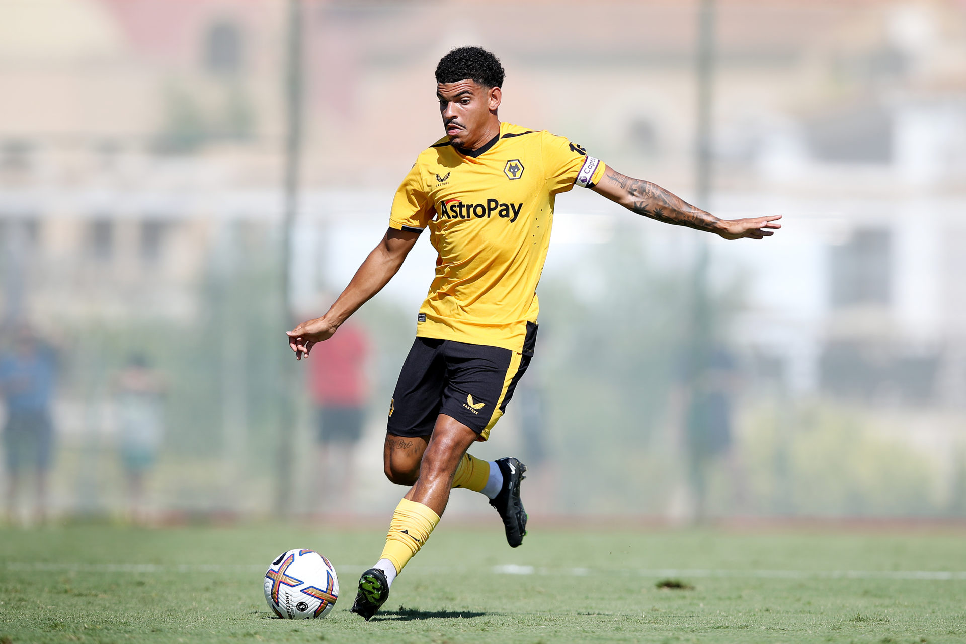 Gibbs-White wants Wolves stay