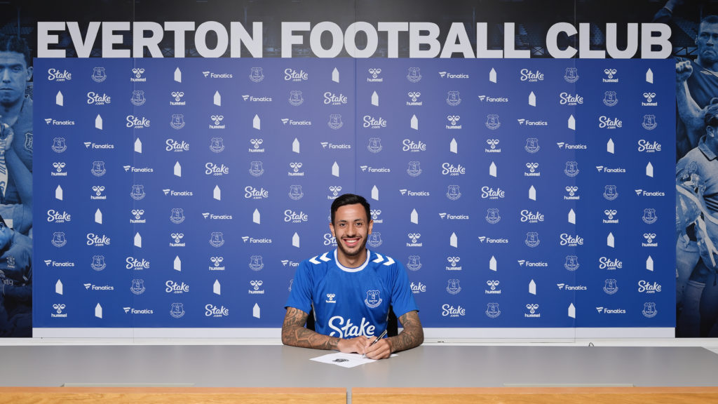 Everton Unveil New Signing Dwight McNeil