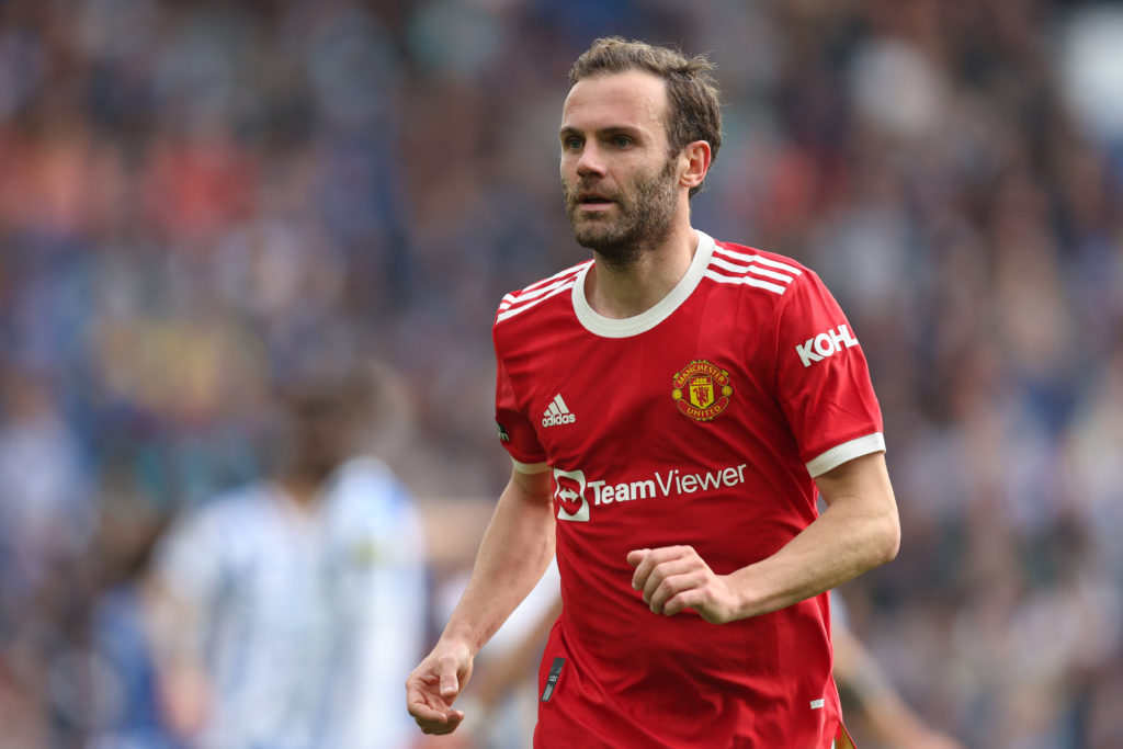 Brighton & Hove Albion v Manchester United - Premier League