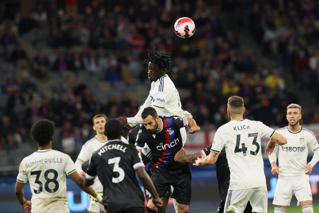 TOPSHOT-FBL-AUS-ENG-PR-LEEDS UNITED-CRYSTAL PALACE
