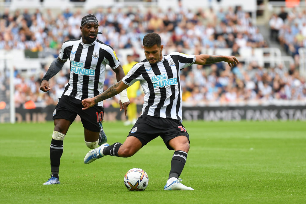 Newcastle United v Nottingham Forest - Premier League