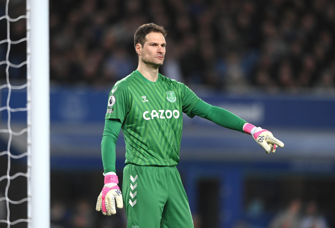 Report: Manchester United interested in Asmir Begovic move