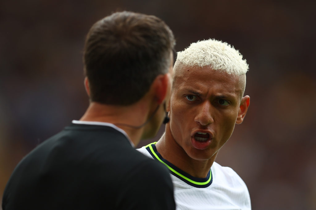 What Richarlison did after Conte red card