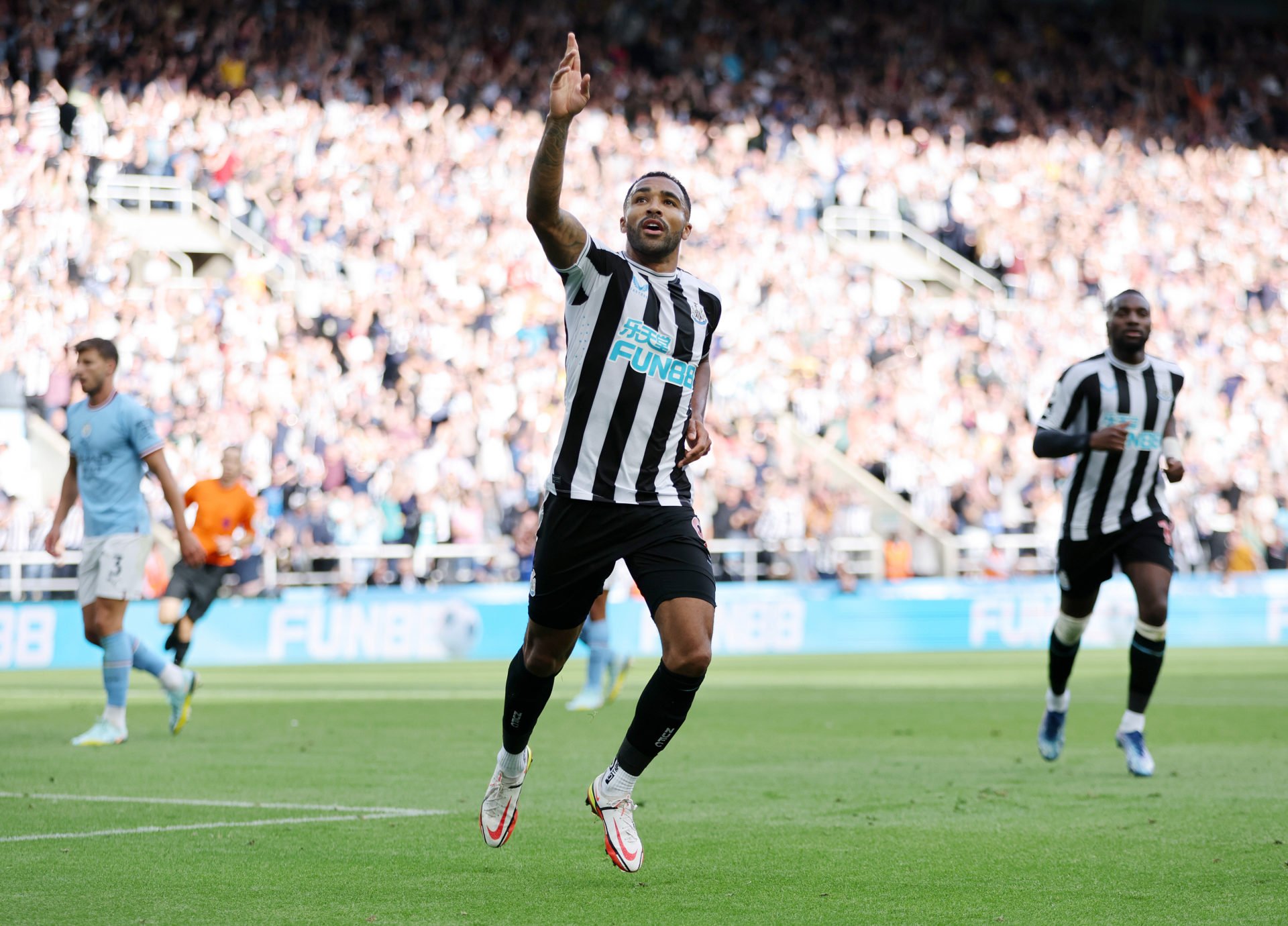 Alan Shearer thinks Newcastle player is going to keep getting subbed off