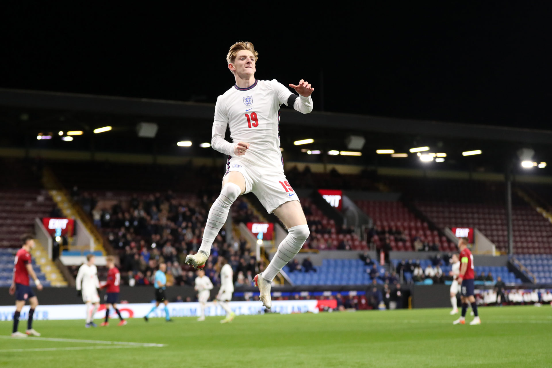 England U21 v Czech Republic U21 - UEFA European Under-21 Championship Qualifier