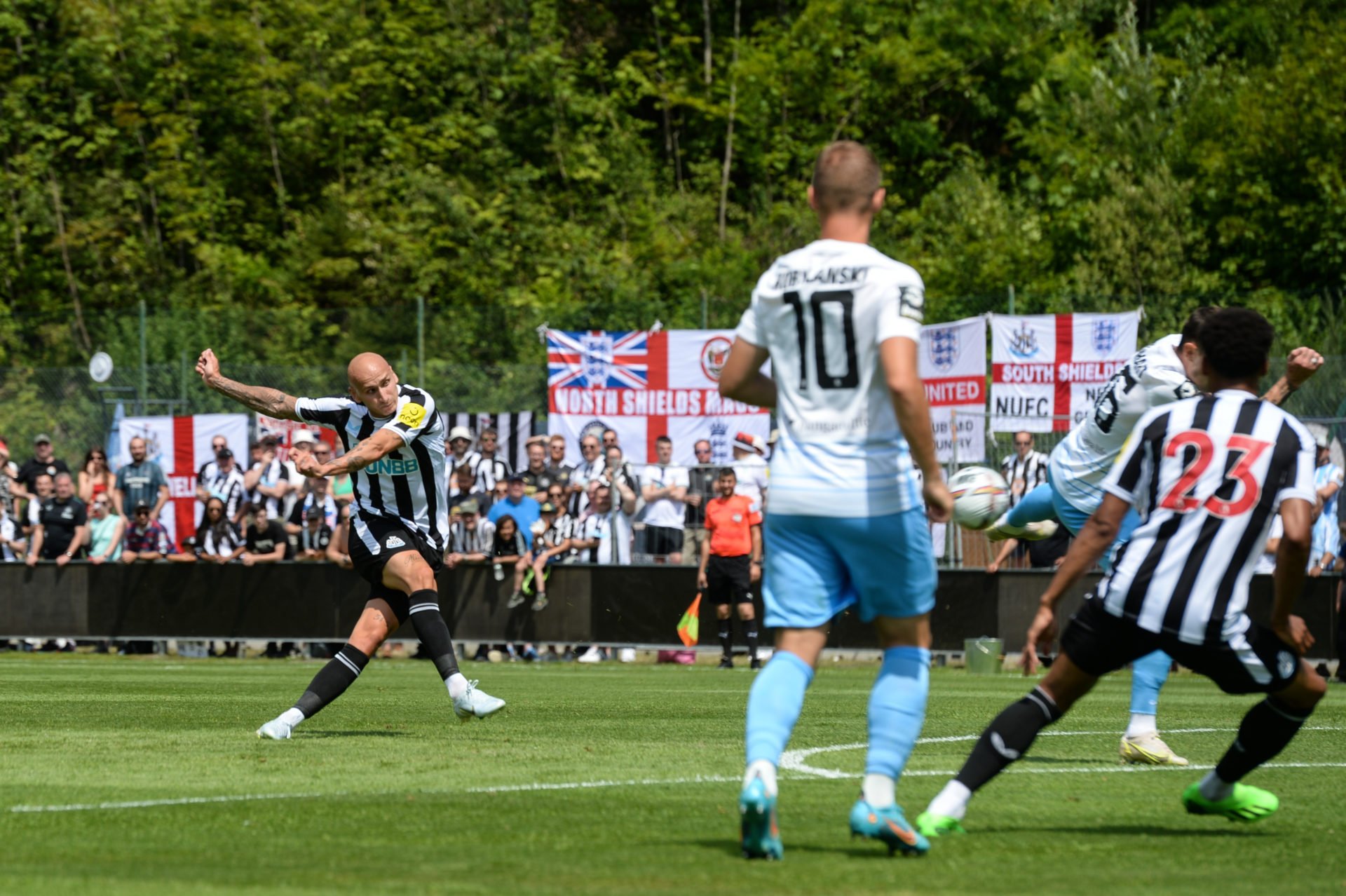 Newcastle United v 1860 Munich: Pre-Season Friendly