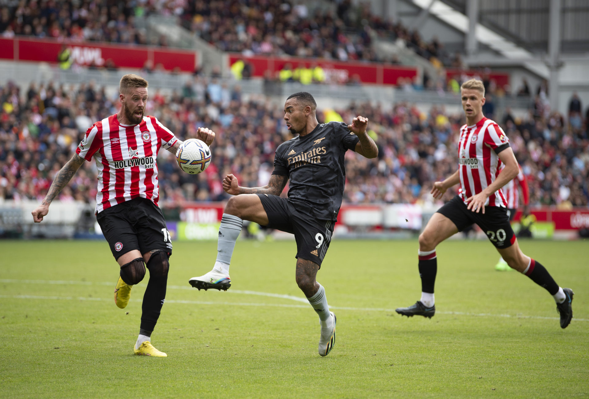 Brentford FC v Arsenal FC - Premier League