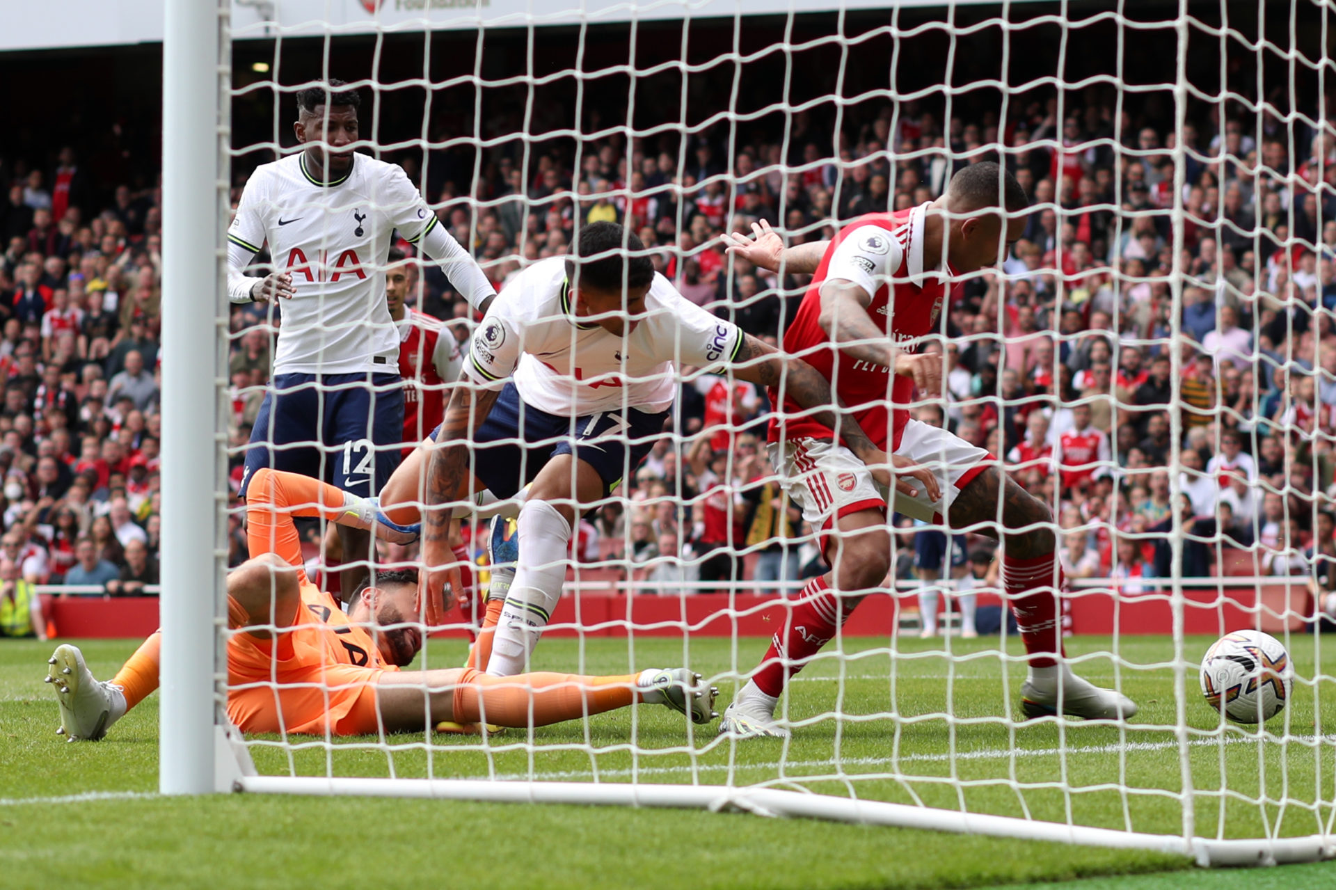Arsenal FC v Tottenham Hotspur - Premier League