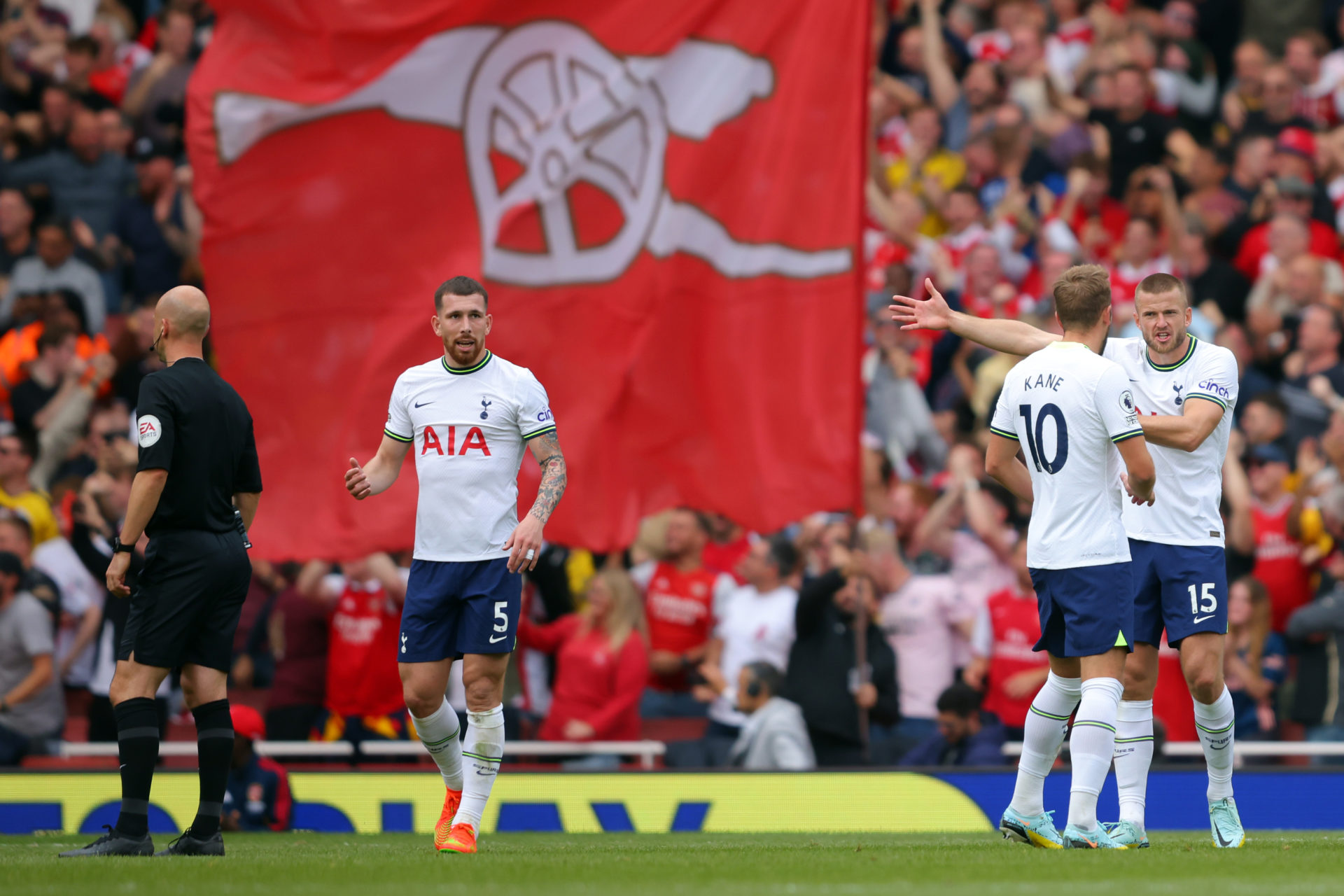 Arsenal FC v Tottenham Hotspur - Premier League