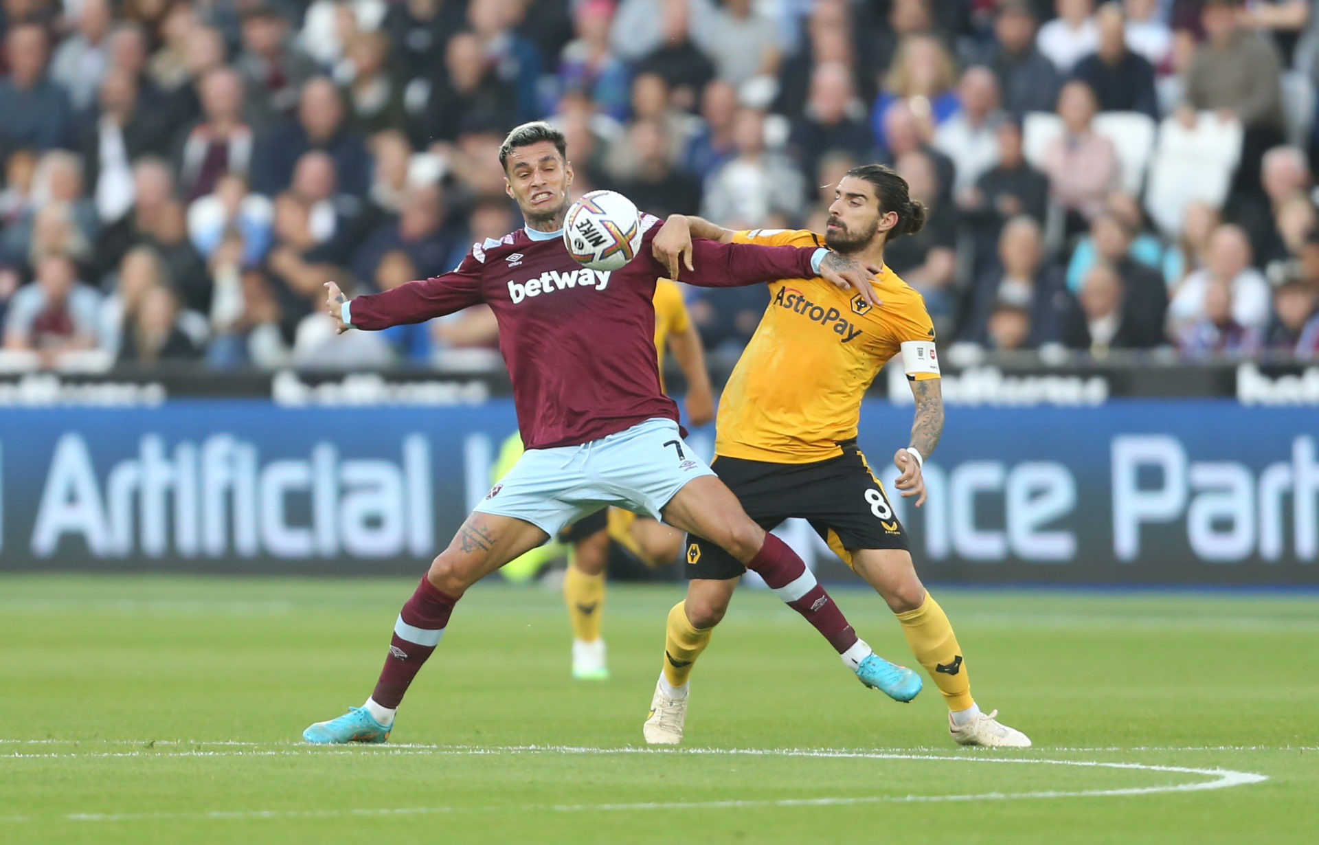 West Ham United v Wolverhampton Wanderers - Premier League