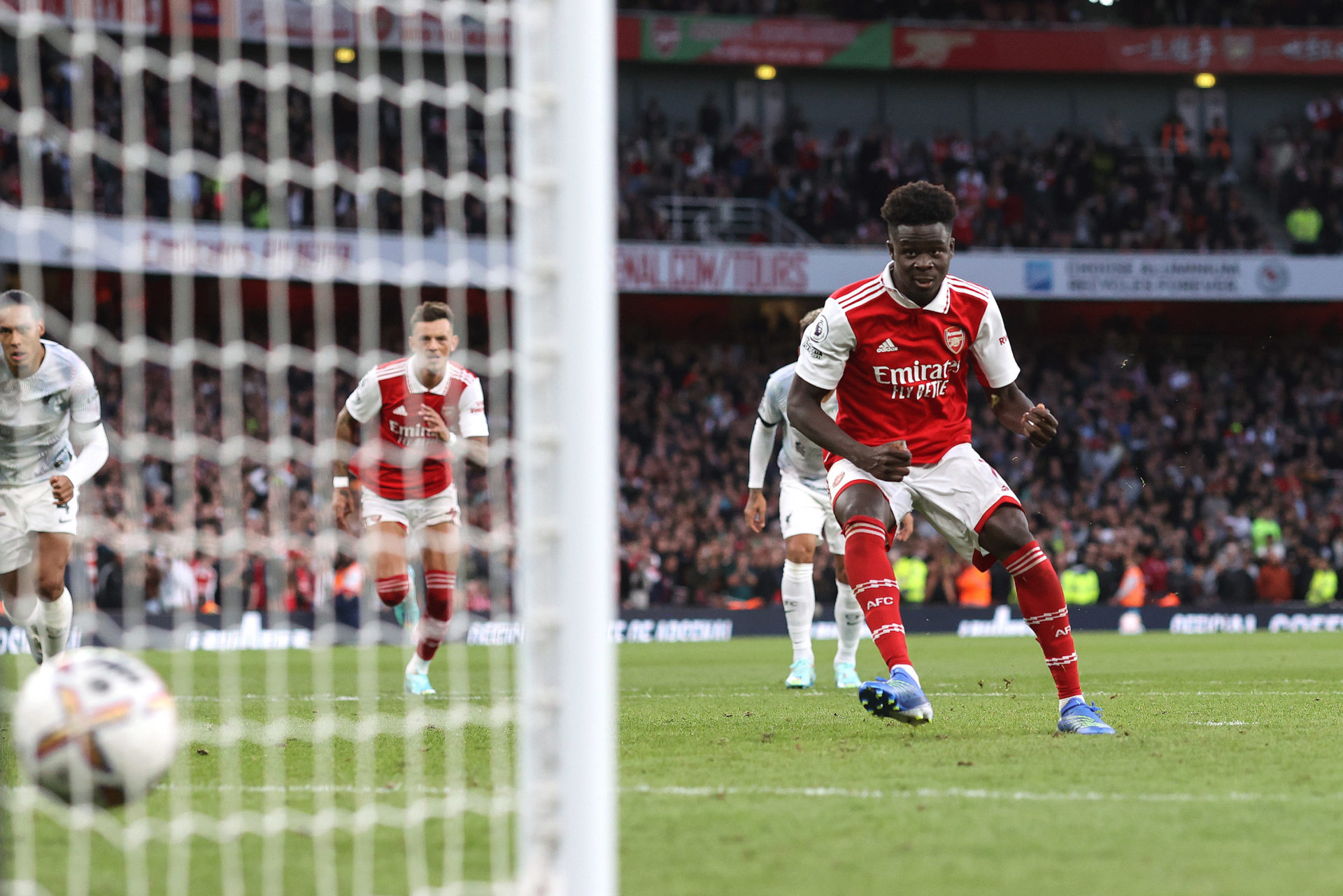 Mesut Ozil Lauds Bukayo Saka On Twitter After Arsenal Beat Liverpool 7789