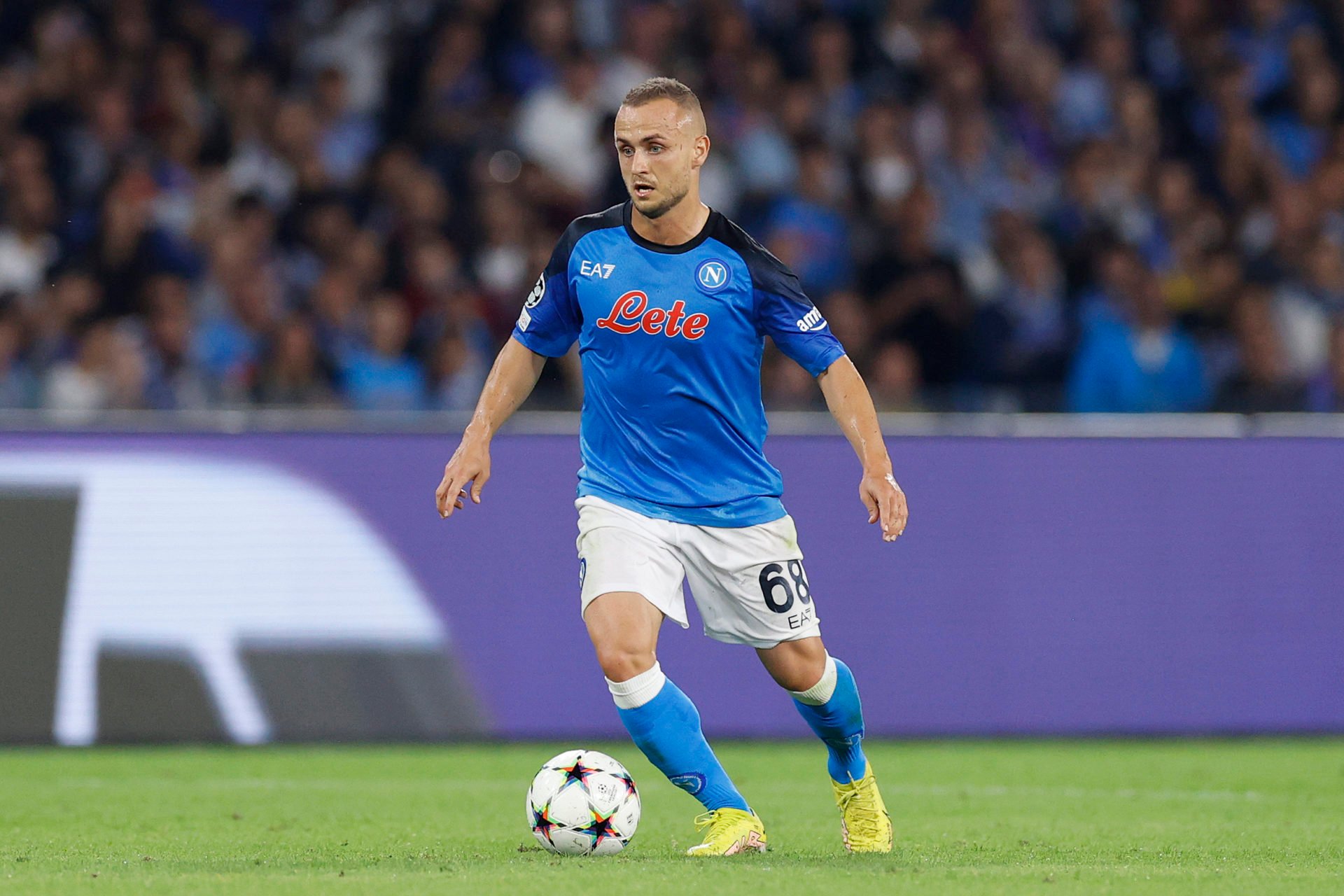 Liverpool now reportedly want to sign 'extraordinary' midfielder likened to Andres Iniesta