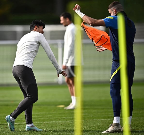 FBL-EUR-C1-TOTTENHAM-TRAINING