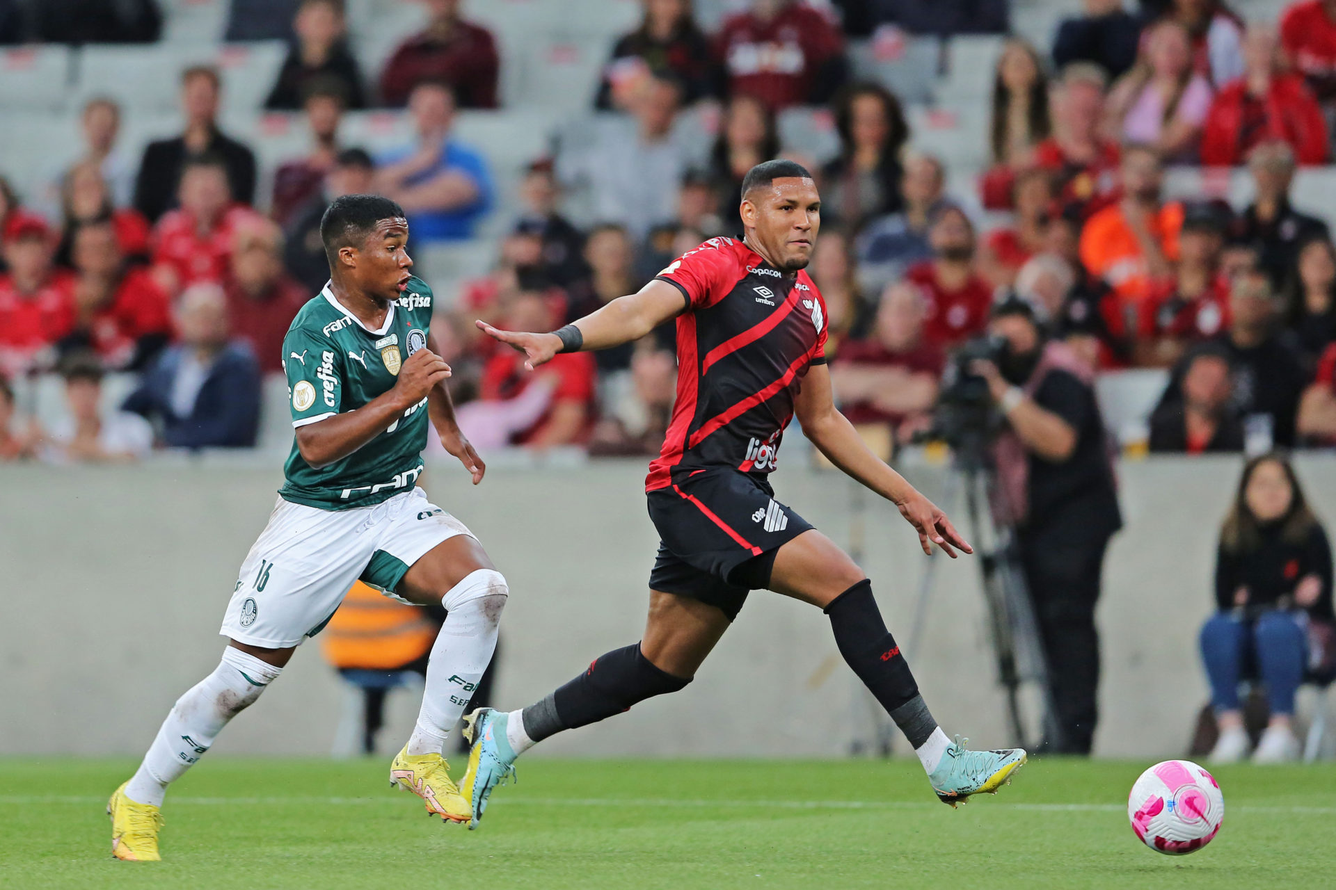 Athletico Paranaense v Palmeiras - Brasileirao 2022