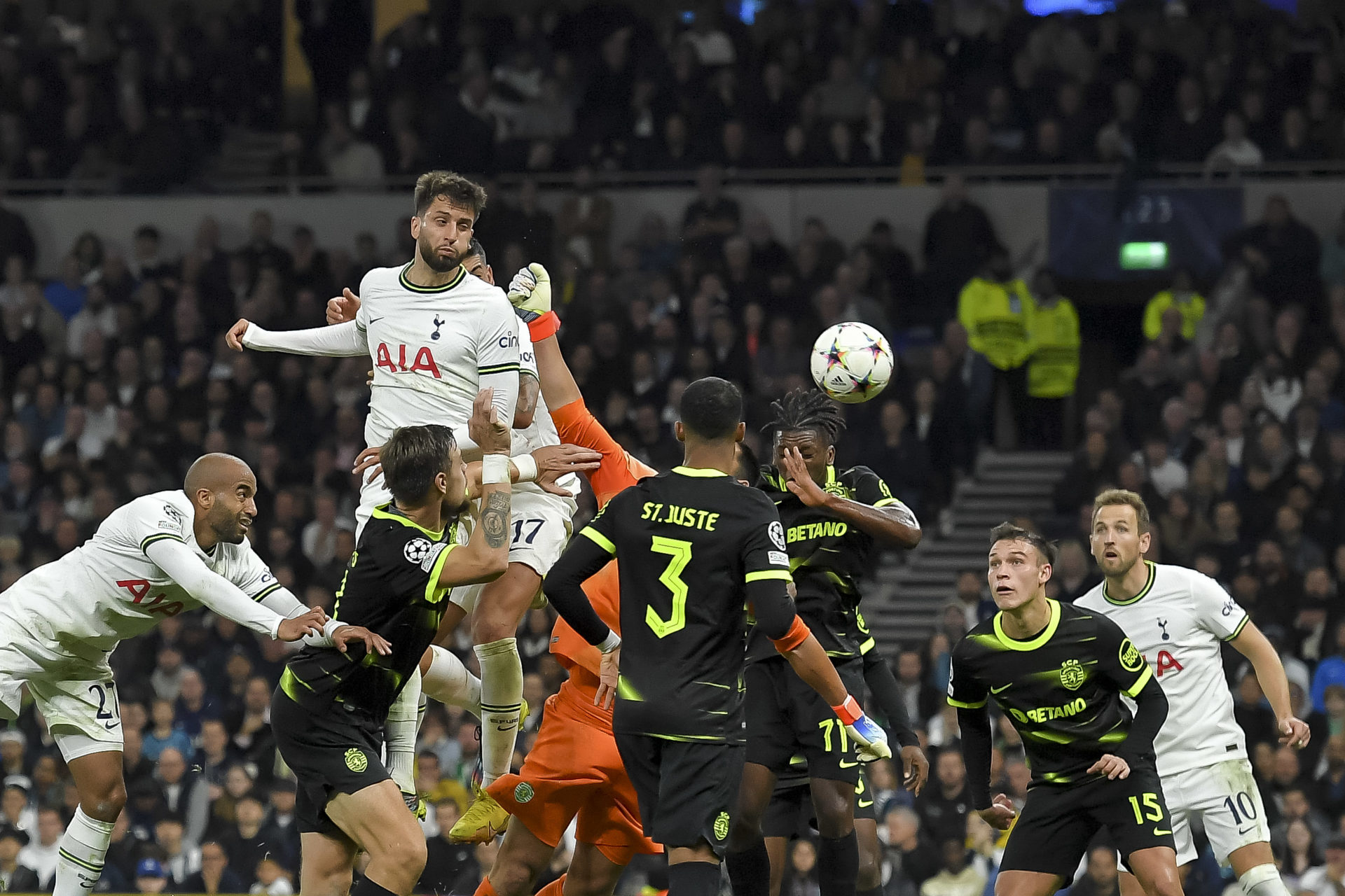 Tottenham Hotspur v Sporting CP: Group D - UEFA Champions League