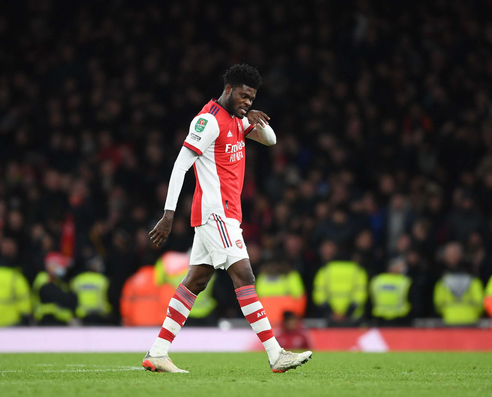 Ferdinand says Casemiro is better than Partey