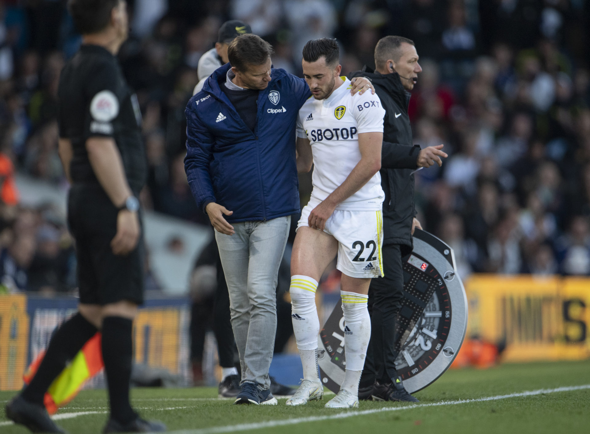 Leeds United v Chelsea - Premier League