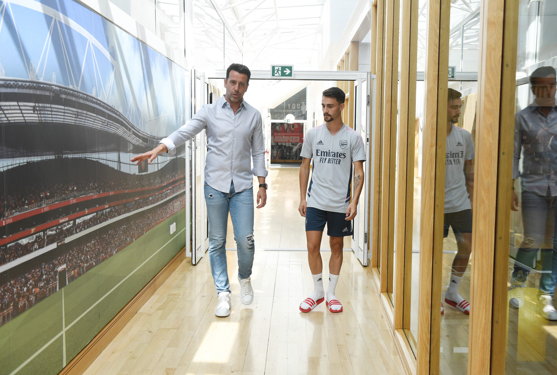 Arsenal Unveil New Signing