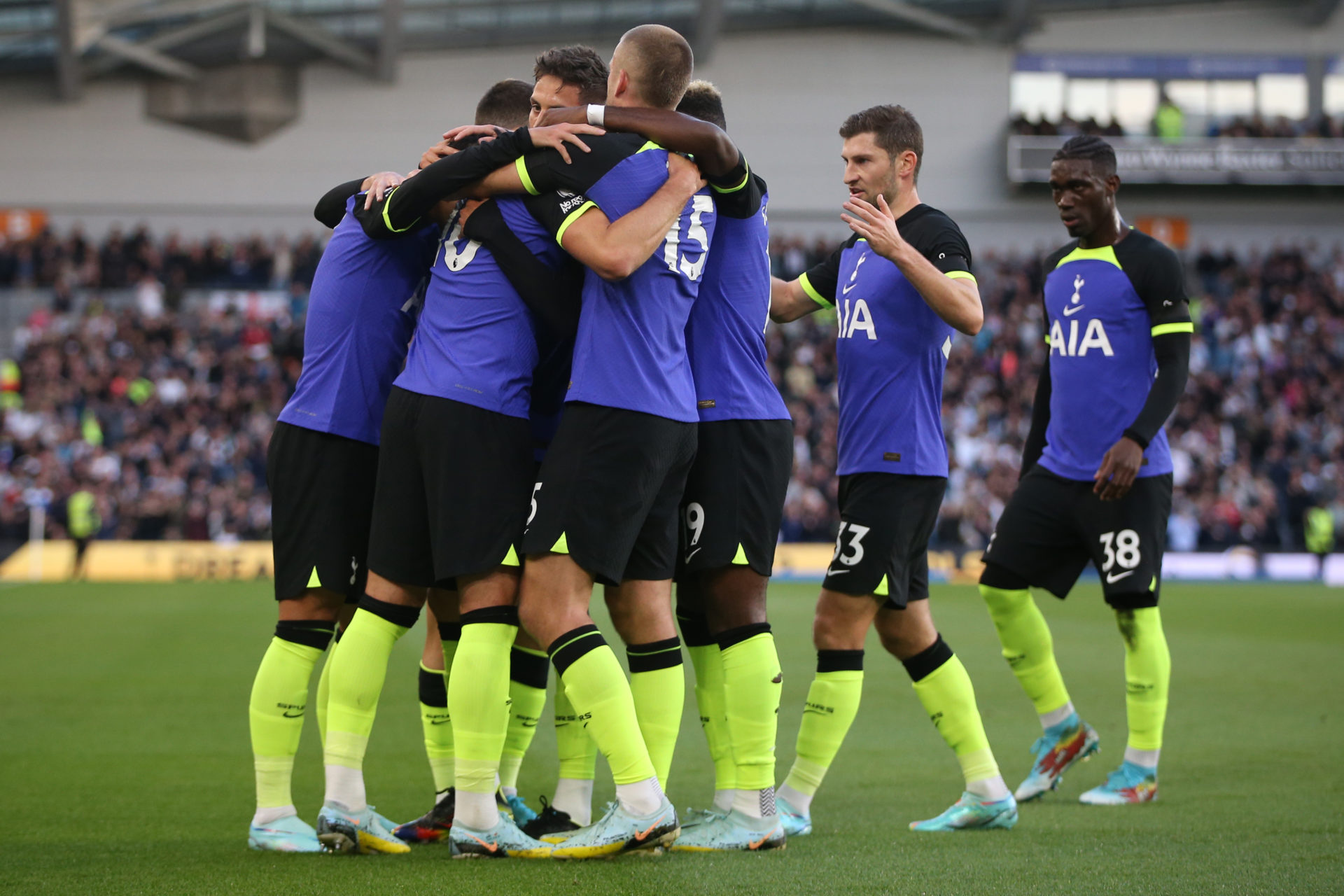 Brighton & Hove Albion v Tottenham Hotspur - Premier League