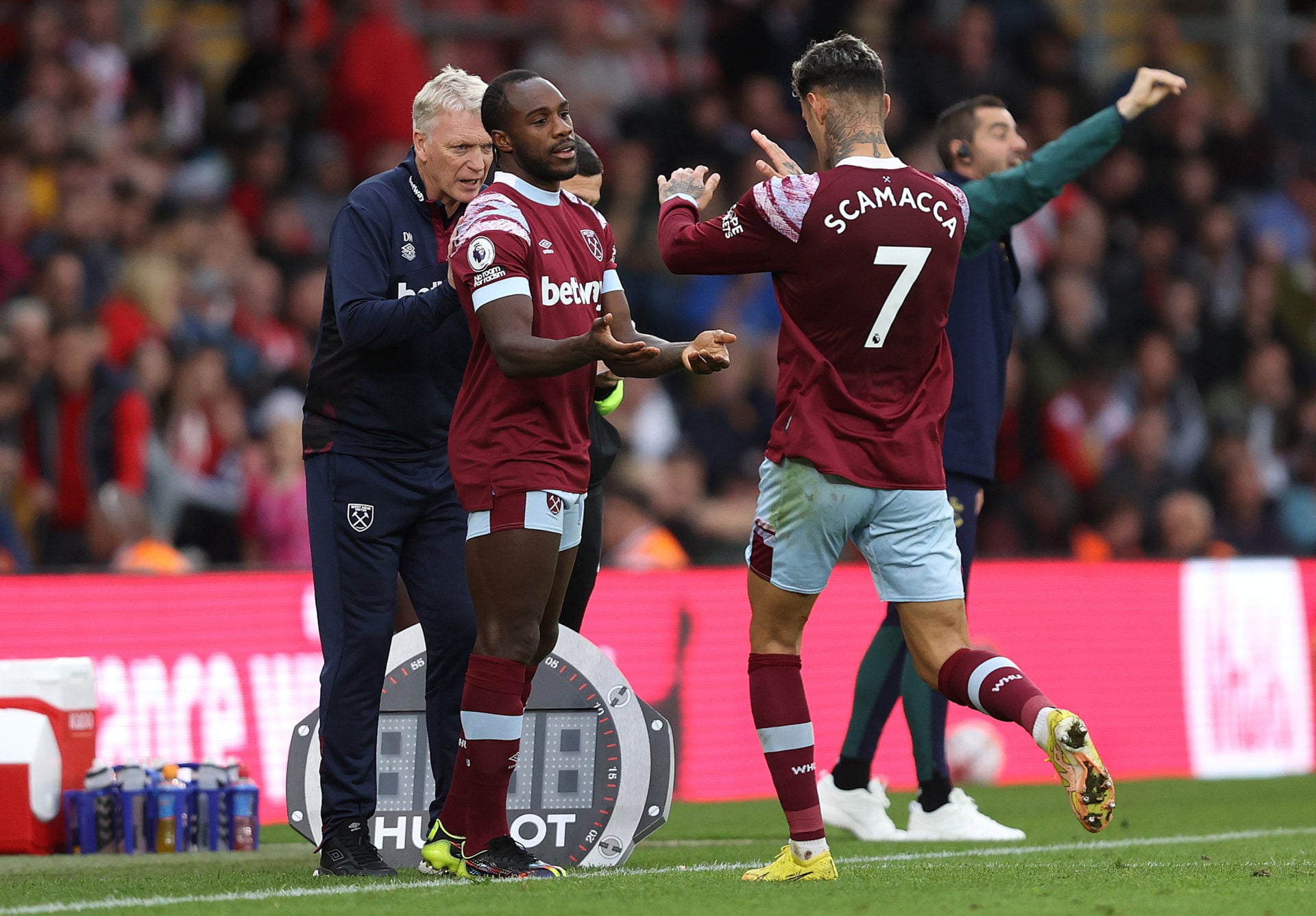 Southampton FC v West Ham United - Premier League