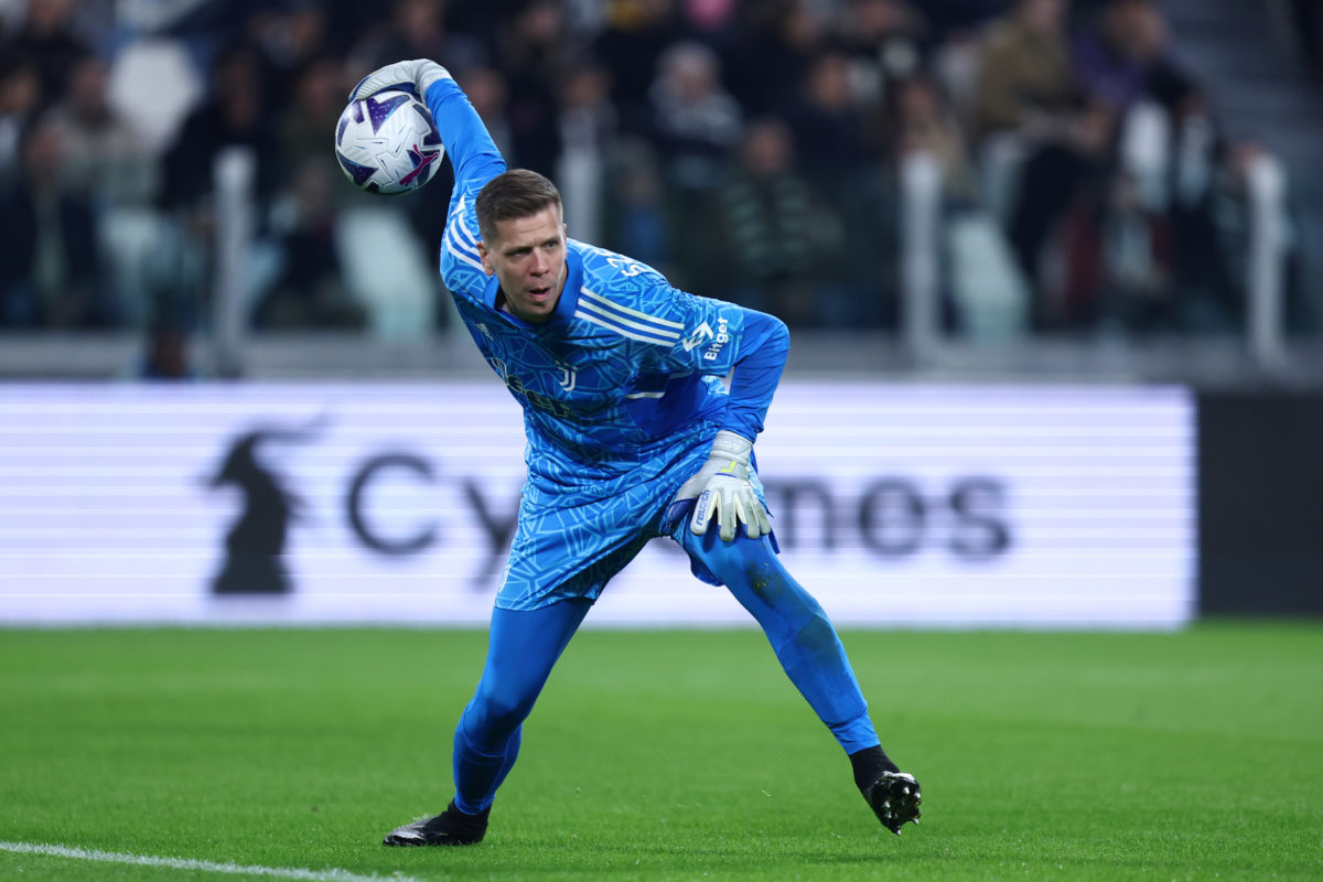 Report: Tottenham offered chance to sign goalkeeper Wojciech Szczesny