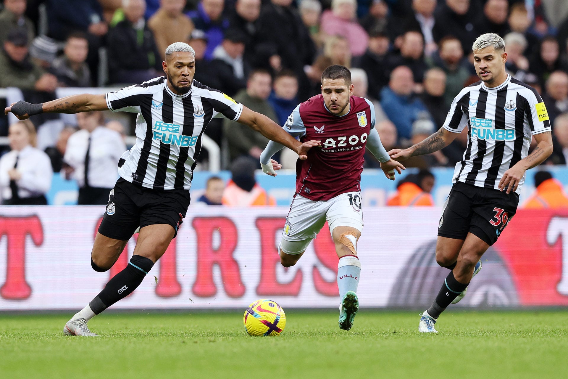 Newcastle United v Aston Villa - Premier League