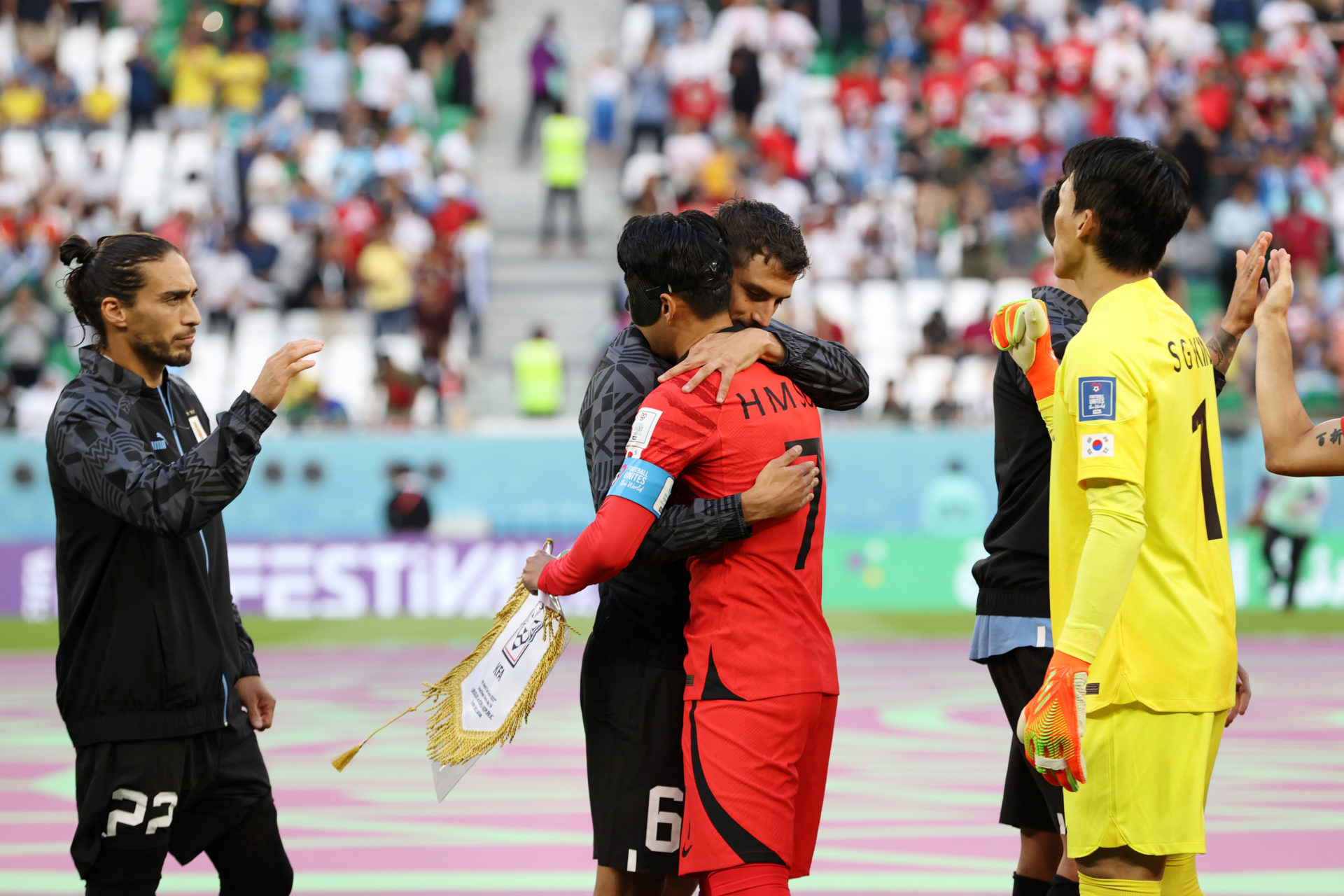 Uruguay v Korea Republic: Group H - FIFA World Cup Qatar 2022