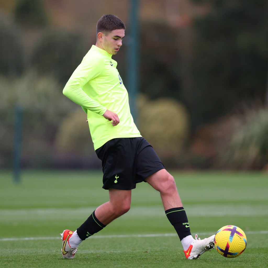 Maksim Paskotsi Pictured In Tottenham Training As Sessions Resume