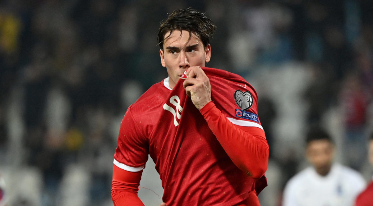 Report: Arsenal target Dusan Vlahovic will cost more than Mykhaylo Mudryk