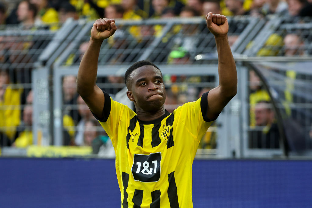 Borussia Dortmund v VfB Stuttgart - Bundesliga