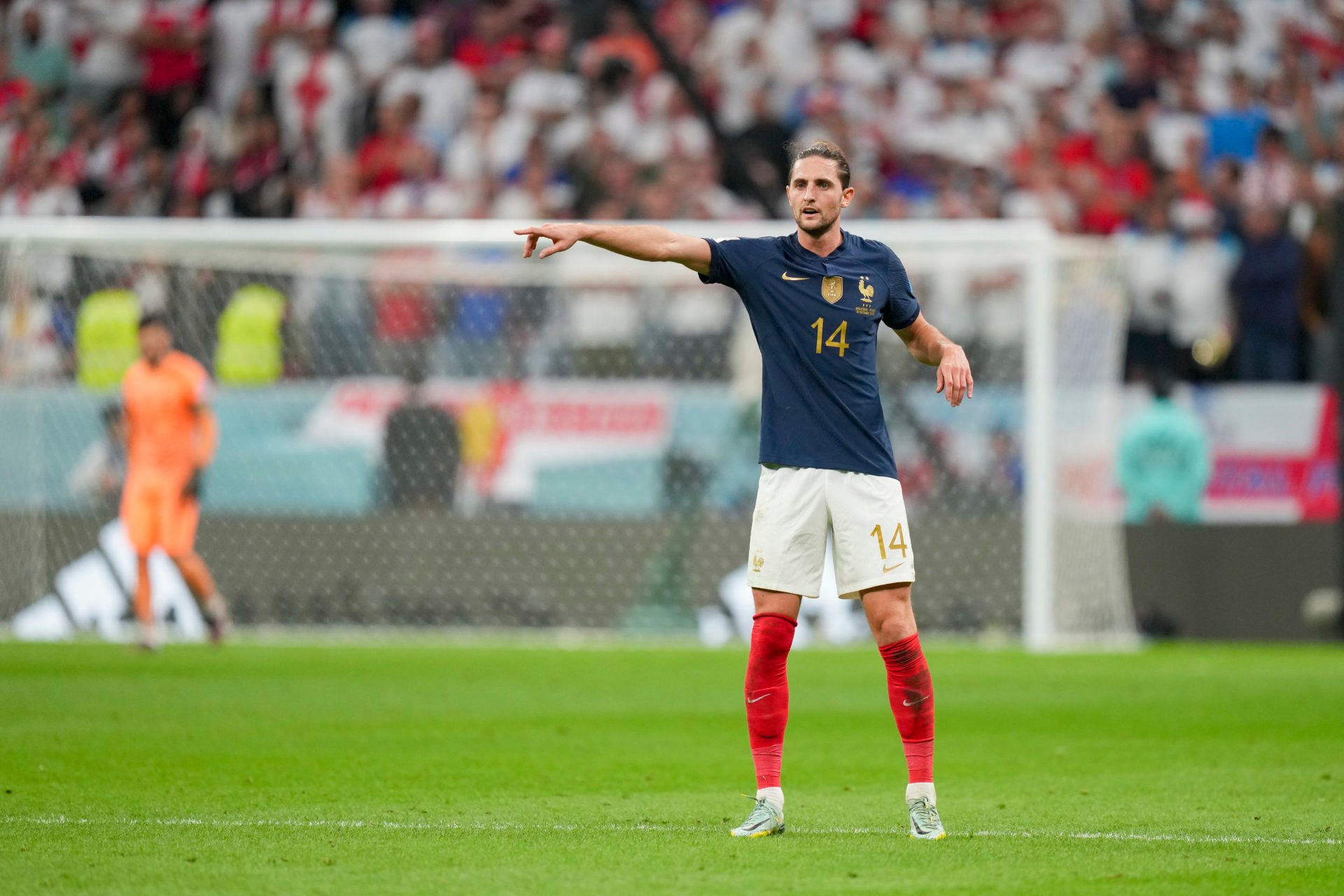 Arsenal and Liverpool in contact with Rabiot