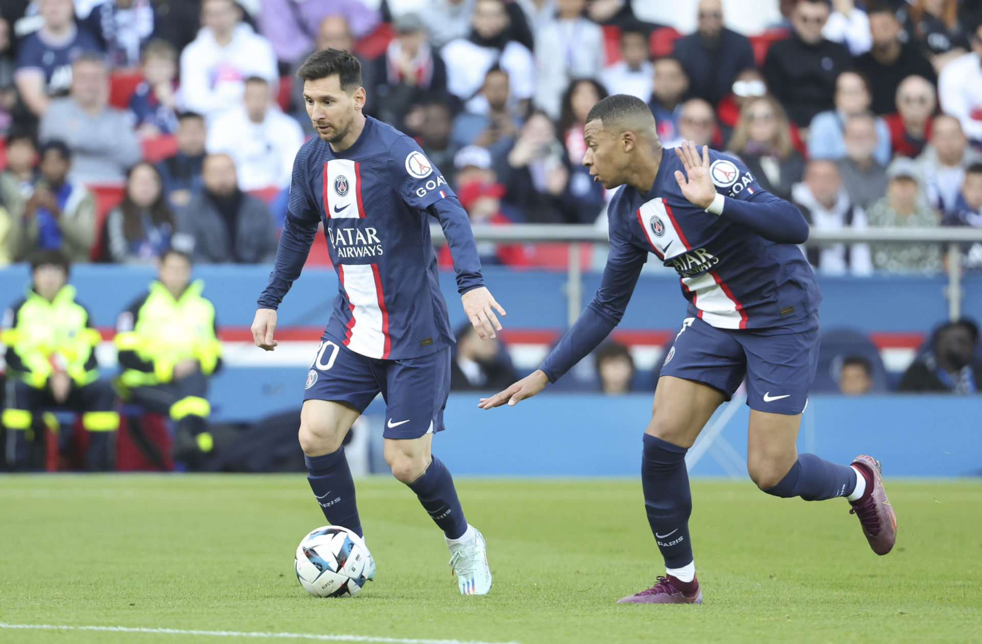 Paris Saint-Germain v AJ Auxerre - Ligue 1