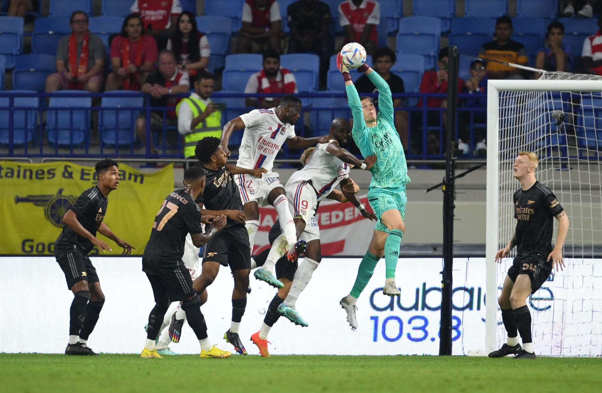 Arsenal v Olympic Lyonnnais: Dubai Super Cup