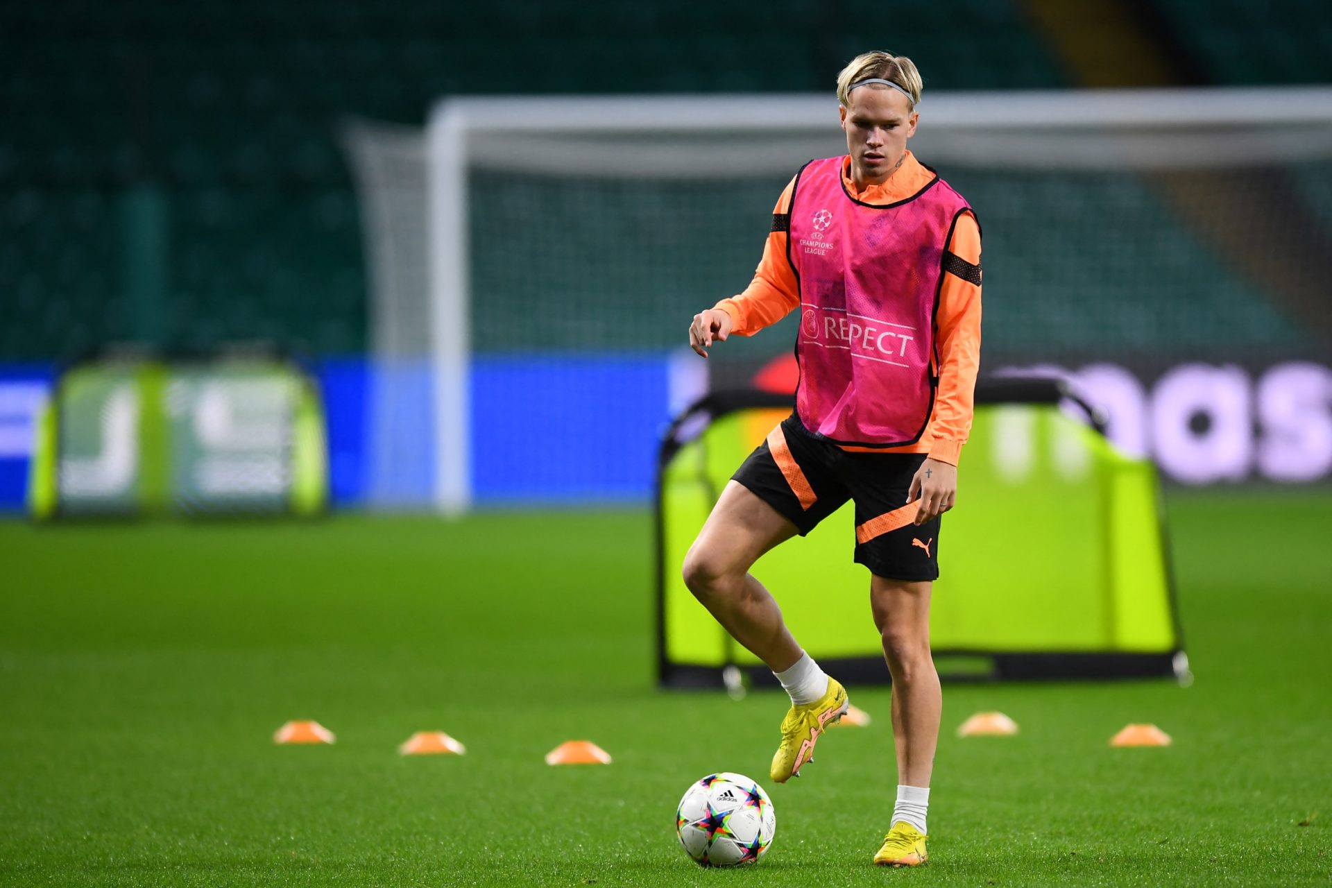 FBL-EUR-C1-SHAKHTAR-TRAINING