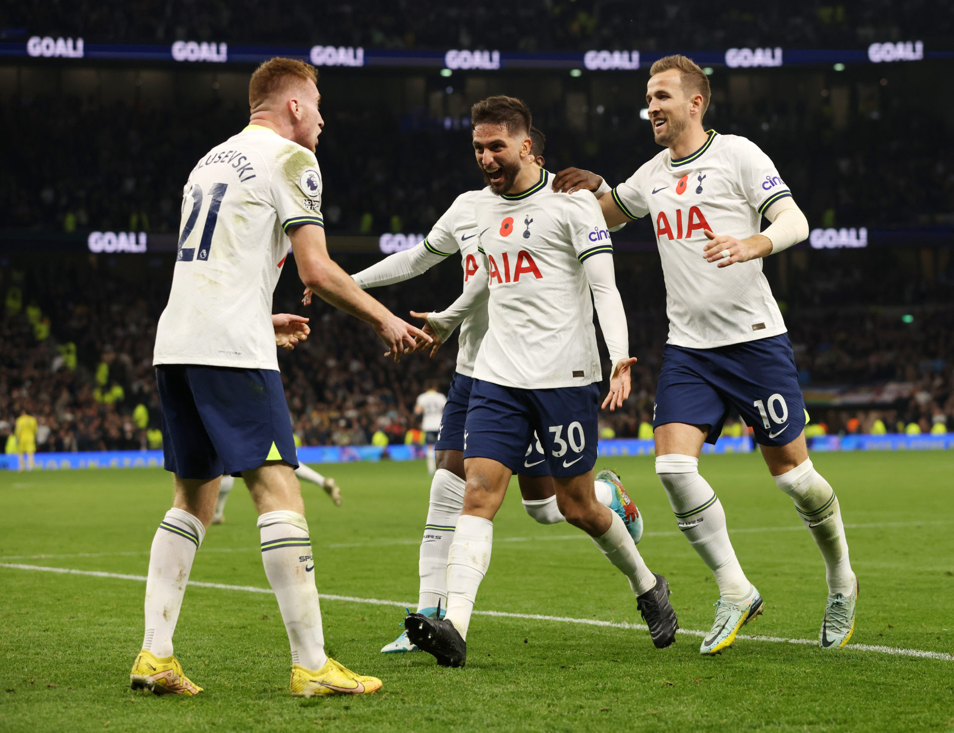 Tottenham Hotspur v Leeds United - Premier League