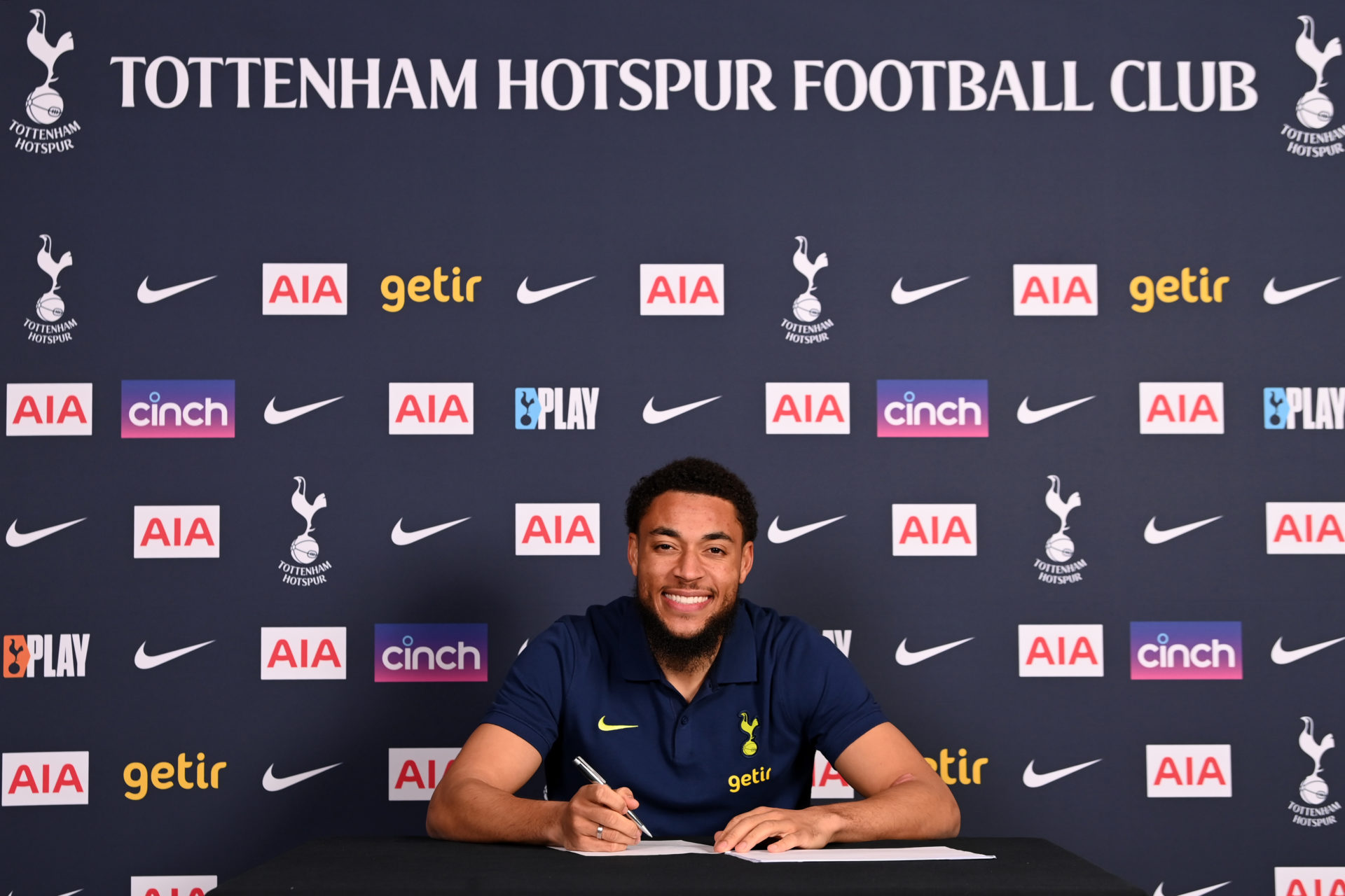 Arnaut Danjuma Signs For Tottenham Hotspur